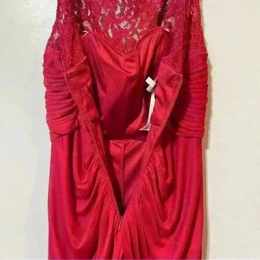 Davids Bridal BridesmaidDress/formal Gown Size 2 Red,Back Zipper Elegant - Picture 4 of 9